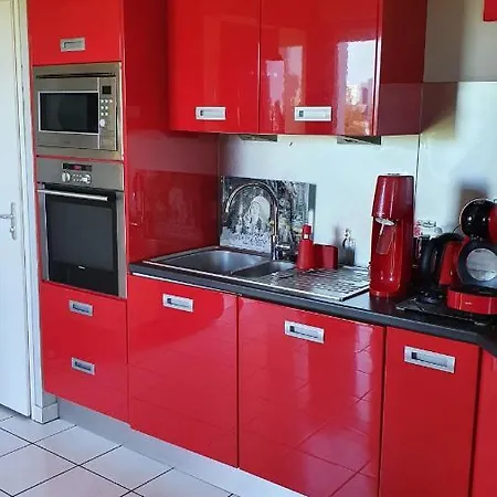 Nocleg ze śniadaniem Location Chambre Privee Avec Salle De Bain Et Wc Privatifs Dans Moderne Nantes